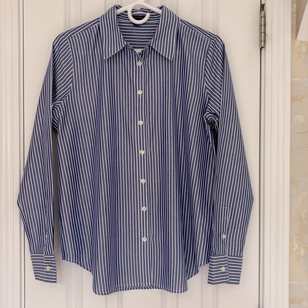 Ann Taylor Classic Blue Striped Button-down Shirt. EUC